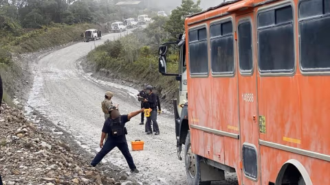 Konvoi Freeport Ditembaki di Mimika: Tiga Kendaraan Rusak, Pelaku Masih Buron