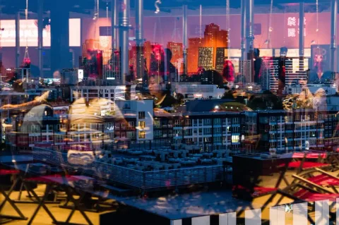 Thailand Bekukan 49 Proyek Data Center: Ketika Geliat AI Berbenturan dengan Kelangkaan Sumber Daya