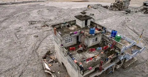 Keajaiban di Nepal: Pekerja China Selamat Setelah 10 Hari Terperangkap di Terowongan PLTA