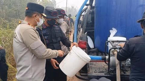 Tepung Singkong Jadi Senjata Baru Padamkan Bara Gambut di Kalteng