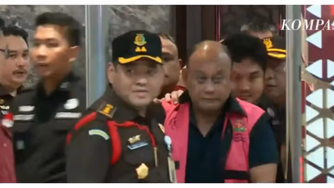 Kejagung Sita Aset Rp8,4 Miliar dari Eks Kepala BGN Dadan Hindayana: Uang Tunai hingga Rolex