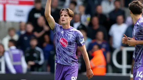 Kalah Duel 83%, Lewis Miley Terancam Dicadangkan Jaissle Saat Newcastle Hadapi Leeds
