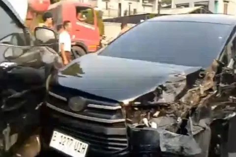 Tiga Tewas dalam Tabrakan Beruntun di Kembangan, Polisi Selidiki Penyebab