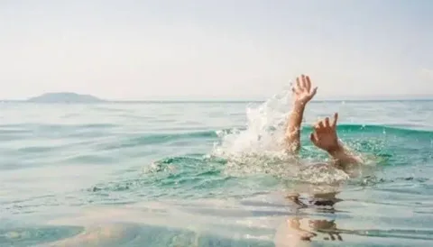 Libur Musim Panas Berakhir, Arus Laut Jepang Kembali Memakan Korban: Satu Remaja Hilang di Tottori