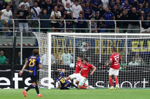 Drama Inter vs Napoli: Kontroversi Wasit Bayangi Comeback Lautaro Martinez