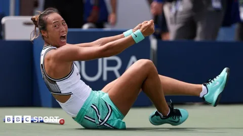 Zheng Qinwen Bangkit dari Match Point, Taklukkan Madison Keys di US Open