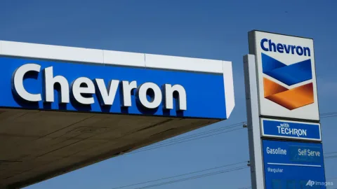 Investasi Chevron di Venezuela: Antara Retorika Trump dan Realitas Lapangan