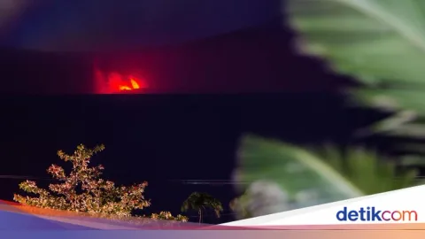 Aktivitas Erupsi Anak Krakatau Meningkat: Durasi Getaran Capai Rekor 21.600 Detik