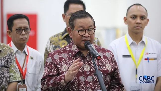 Abu Vulkanik Anak Krakatau Menyapu Jakarta: Pramono Anung Terbitkan Imbauan 5M