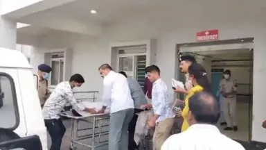 Tragedi Miras Oplosan di India: 11 Tewas, Ratusan Warga Didesak Periksa Kesehatan