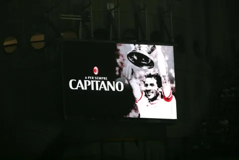 Suporter Juventus Beri Penghormatan Menyentuh untuk Baresi: Kenangan 1990 yang Tak Terlupakan