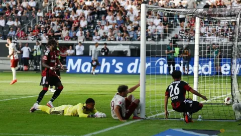 Mainz Hancurkan Hamburg 5-0, Augsburg Kunci Puncak Klasemen Bundesliga