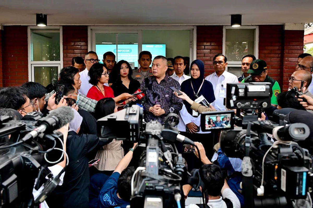 Erupsi Anak Krakatau Lumpuhkan Soetta, Menhub Siapkan Bus dan Kereta Gratis ke Bandara Alternatif