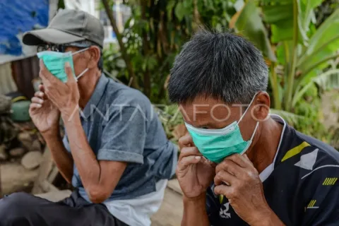 3,3 Juta Lansia Terancam Gangguan Pernapasan Akibat Abu Anak Krakatau: Kemenkes Siapkan Langkah Mitigasi