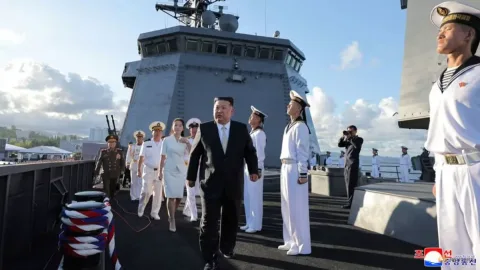 Kim Jong Un Canangkan Armada Nuklir, Ketegangan Laut Asia Timur Meningkat