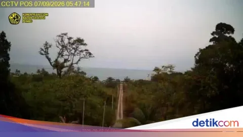 Gunung Anak Krakatau Erupsi Lagi, Badan Geologi Catat Ratusan Gempa dalam Semalam