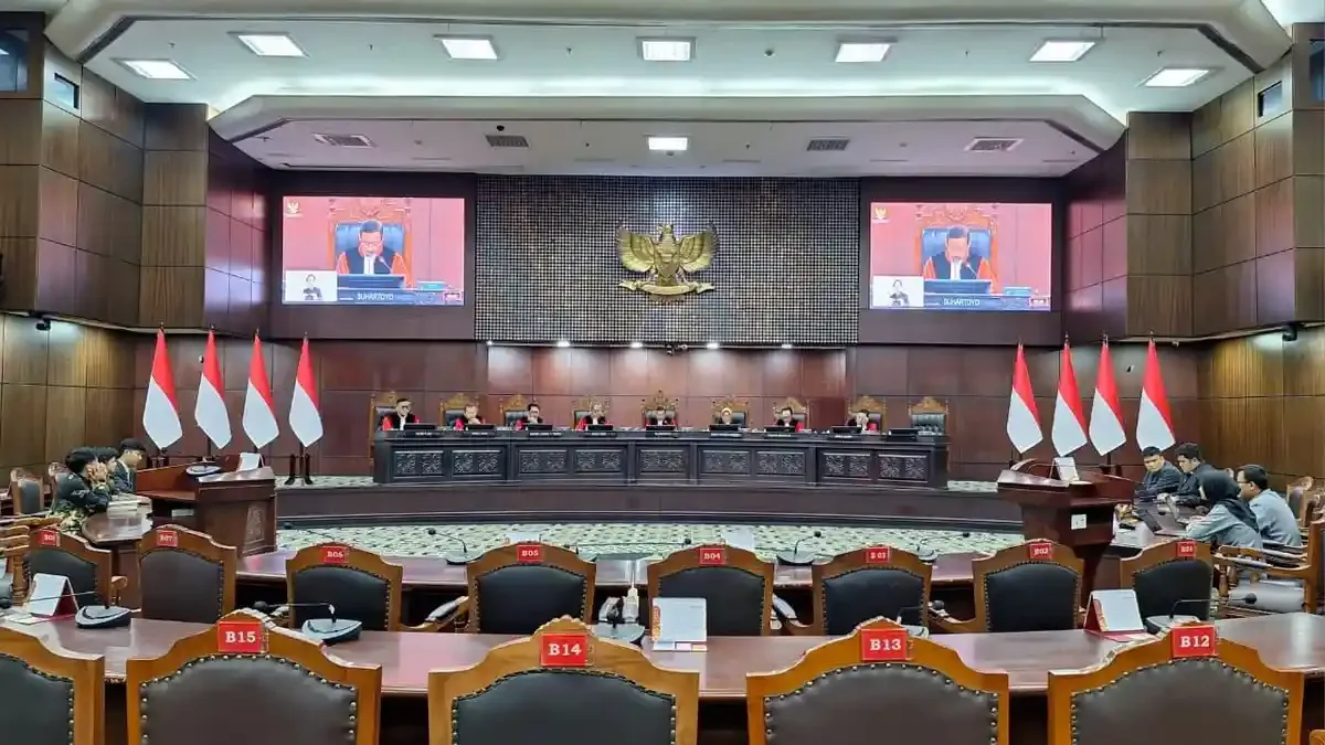 Gagal Empat Kali di MK, PNS NTT Tarik Permohonan Uji UU ITE soal Identitas Asli Medsos