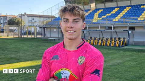 Kiper 18 Tahun Tempuh 2.000 Mil dengan Van untuk Cari Klub, Berakhir di Italia