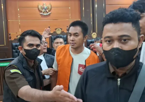 Hakim PN Padang Bebaskan Yogi dari Tahanan: Penjual Voucher Starlink Mentawai Dapat Penangguhan