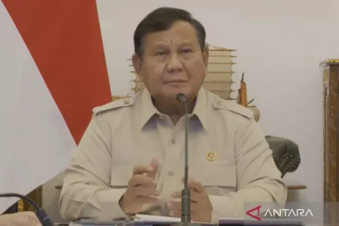 Prabowo Gelar Rapat Virtual Pantau Bencana: Flores, Anak Krakatau, hingga Karhutla Jadi Sorotan