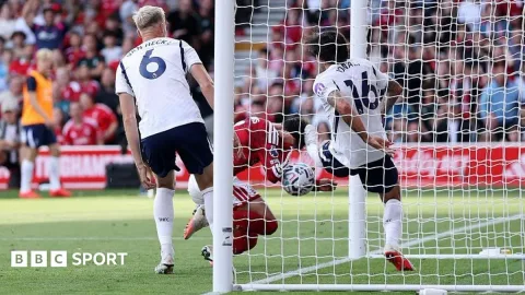 Kontroversi VAR Belum Usai: Rekaman Baru Buktikan Handball Williams, tapi Perdebatan Aturan Terus Bergulir