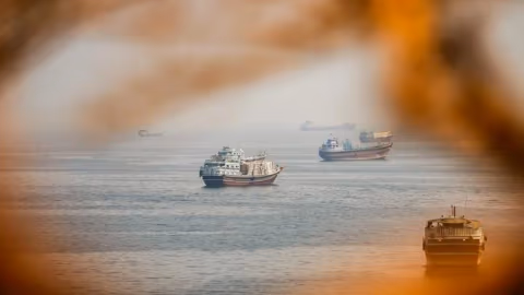 Eskalasi Hormuz: Arus Kapal Komoditas Anjlok ke Titik Terendah, Harga Energi Berpotensi Tertekan