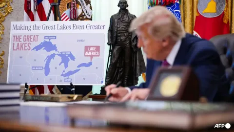 Trump Menggambar Ulang Peta Amerika: Dari 'Lake America' hingga 'Department of War', Apa Dampaknya bagi Dunia?