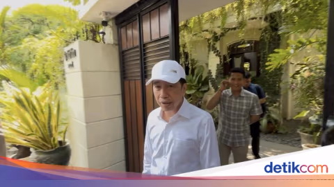 Erupsi Anak Krakatau Ubah Rute Penerbangan Jokowi: Penang–Surabaya, Tiba di Solo Dini Hari