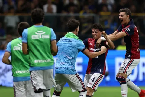 Gol Perdana Daniel Maldini Bawa Cagliari Kalahkan Lecce 1-0