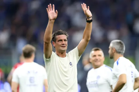 Chivu Siap Ukir Sejarah Baru Inter di Bernabéu: 'Kami Punya Kewajiban'