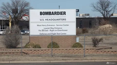 Trump Ancam Blokir Penjualan Bombardier di AS: 'Bangun Pabrik di Sini atau Hengkang'