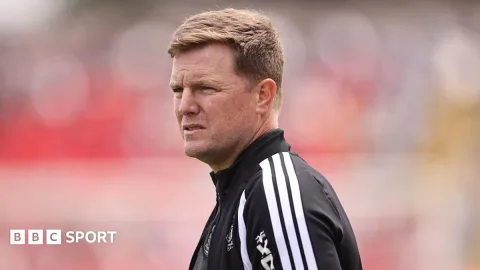 Newcastle Siapkan Rencana Suksesi Pelatih Selama Sembilan Bulan Sebelum Howe Hengkang