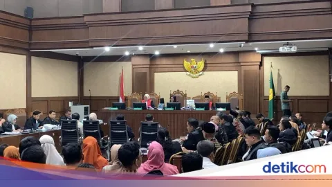 Sidang Korupsi Haji: Mantan Pejabat Kemenag Akui Ada Potongan Dana Percepatan Haji Khusus