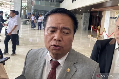 Penyatuan BMKG dan Badan Geologi: DPR Dukung, Efisiensi Penanganan Bencana Dipertaruhkan