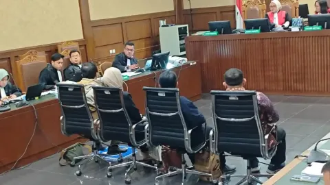 Aliran USD 905 Ribu ke Pihak Lain Terbongkar di Sidang: Siapa Saja Penerima Fee Haji?