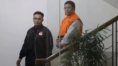 KPK Periksa Kepala Gudang PT AMGM, Lacak Aliran Dana Rp 10,8 Miliar ke Bupati Lombok Barat