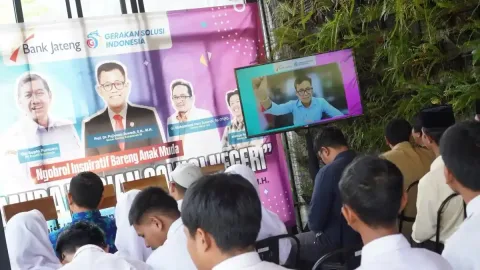Menolak Label Generasi Stroberi: Prof Pujiyono Tantang Anak Muda Buktikan Diri Lewat Aksi Nyata