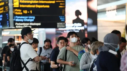 Erupsi Gunung dan Abu Vulkanik: Potensi Kerugian Maskapai Capai Rp100 Miliar, Ini Strategi Penyelamatan Penerbangan