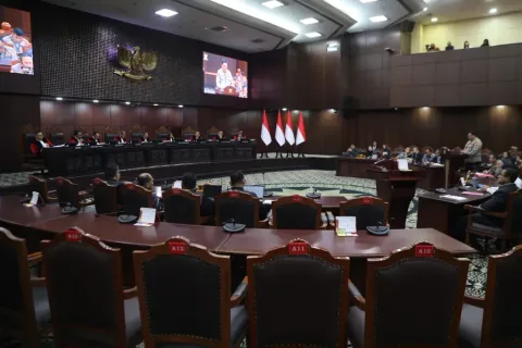 Dua Kubu Advokat Minta MK Pertahankan UU Polri, Uji Formil Dianggap Cacat Prosedur