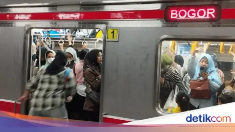 KRL Jakarta-Bogor Kian Sesak: Perawatan Rangkaian INKA Kurangi 17 Perjalanan