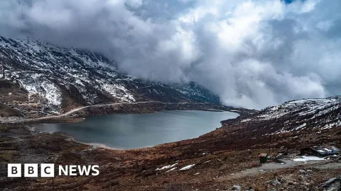 Gletser Himalaya Meleleh 65% Lebih Cepat, Ekonomi India Terancam