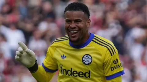 Atubolu Cetak Rekor Penalti Bundesliga, Frankfurt Hajar Mainz 3-1