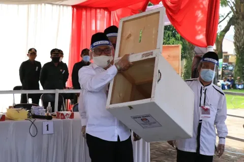 Pemerintah Belum Putuskan Perpanjangan Jabatan Kades, DPR Ingatkan Batas Demokrasi