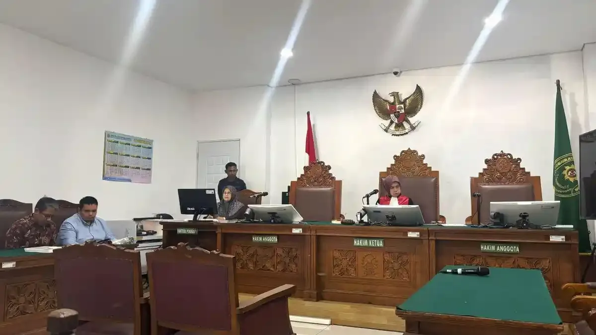 KPK Absen, Praperadilan Silmy Karim Ditunda: Uji Sah Tidaknya Sitaan Rp150 Miliar