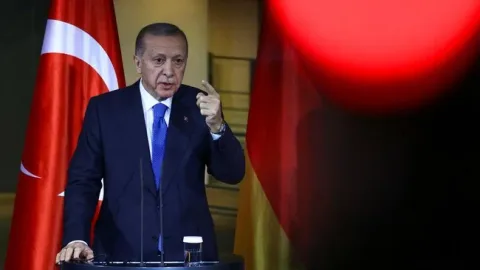 Erdogan Gaungkan "NATO Islam" di Tengah Gejolak Teluk: Sinyal Poros Baru Pertahanan Dunia Muslim