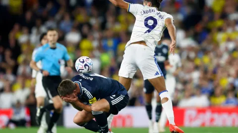 Newcastle Dihajar Leeds 4-1: Murphy Jadi Biang Kerok, Toure Minta Starting