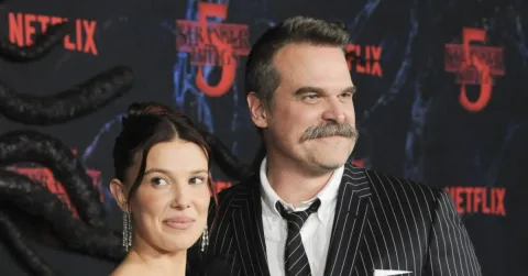 David Harbour dan Millie Bobby Brown Bersatu Kembali di Drama Mata-mata Netflix, Siap Tampil Beda