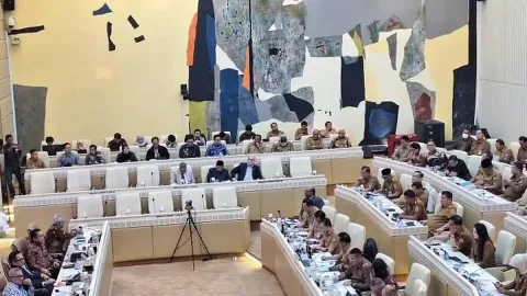 KPK OTT Pejabat ATR/BPN, Menteri Nusron Wahid Absen di Rapat Komisi II DPR
