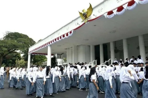 Istana Buka Pintu untuk 239 Siswa SMAN 37: Belajar Sejarah Langsung di Pusat Pemerintahan