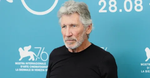 Roger Waters Serang Ed Sheeran, Konser Loop Memanas Usai Macklemore Dicoret